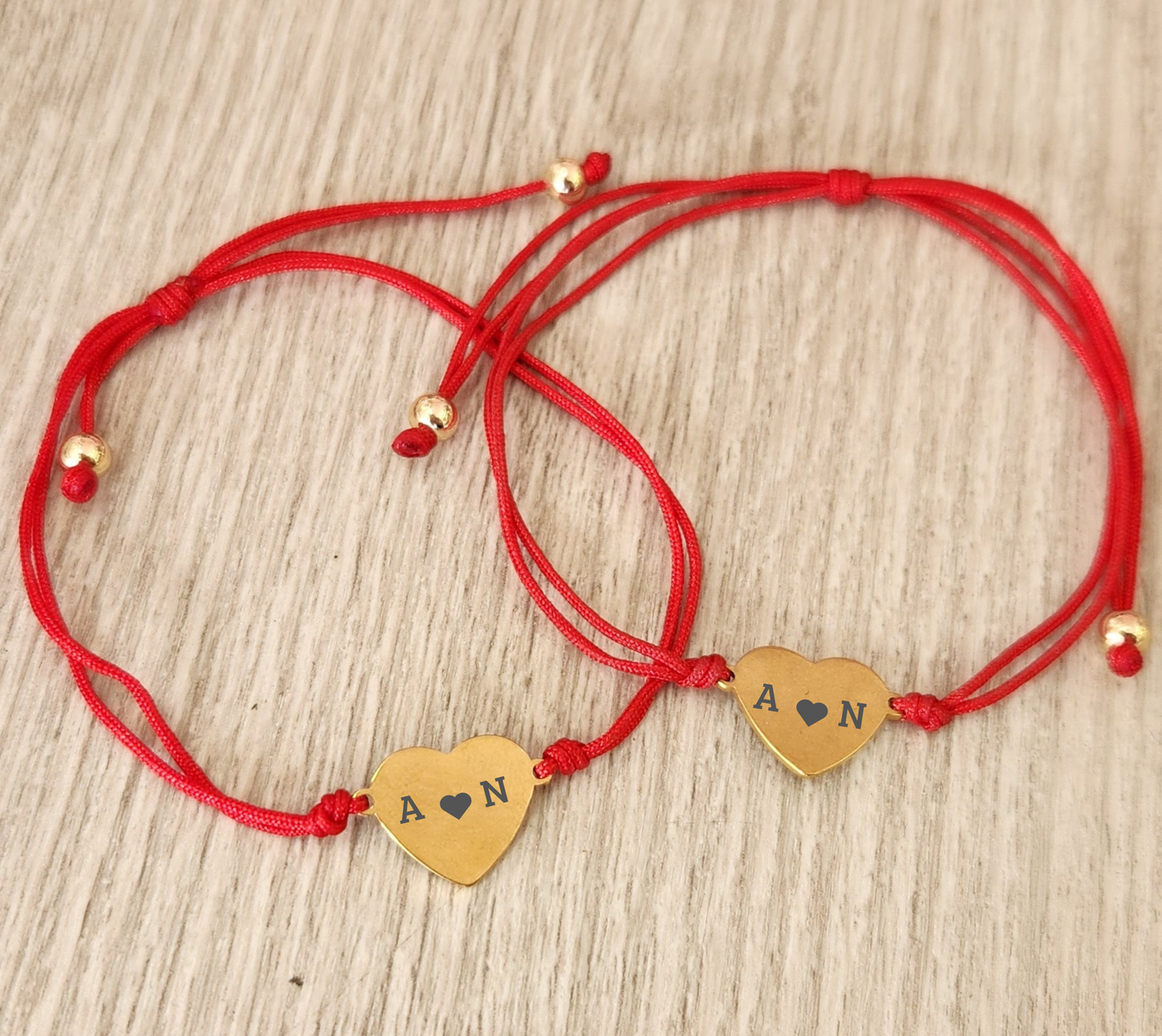 Dúo de pulseras Inciales
