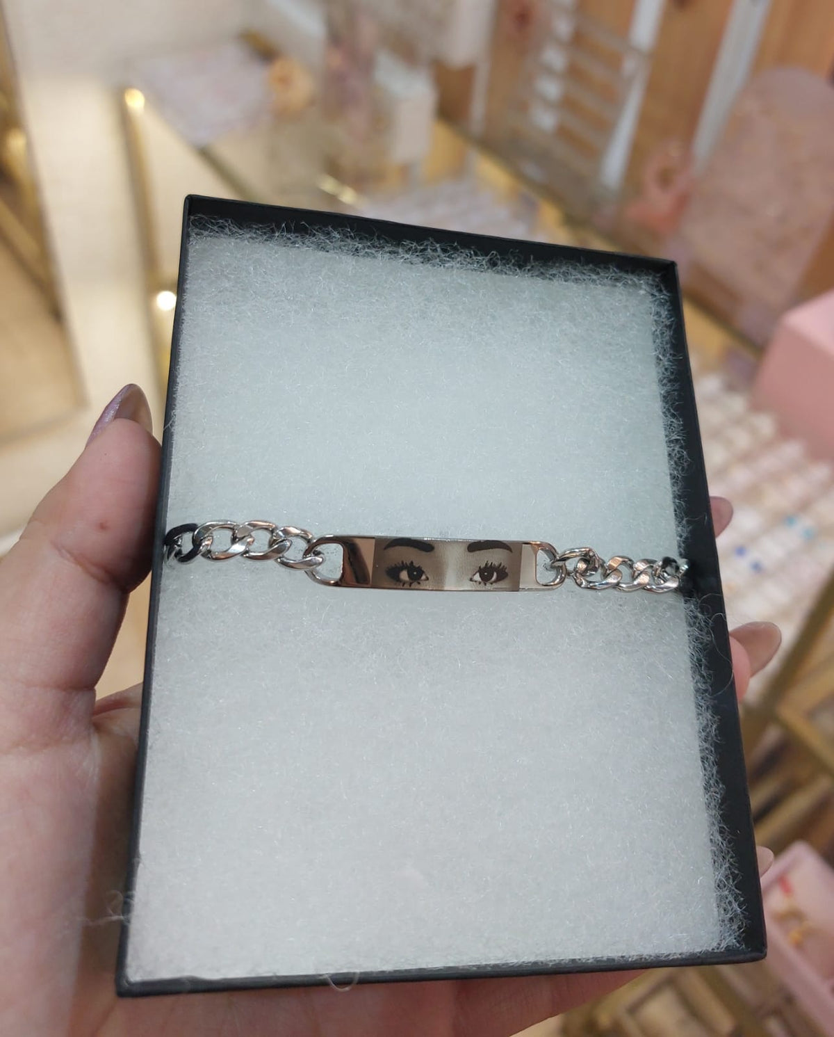 Mirada slave-style bracelet