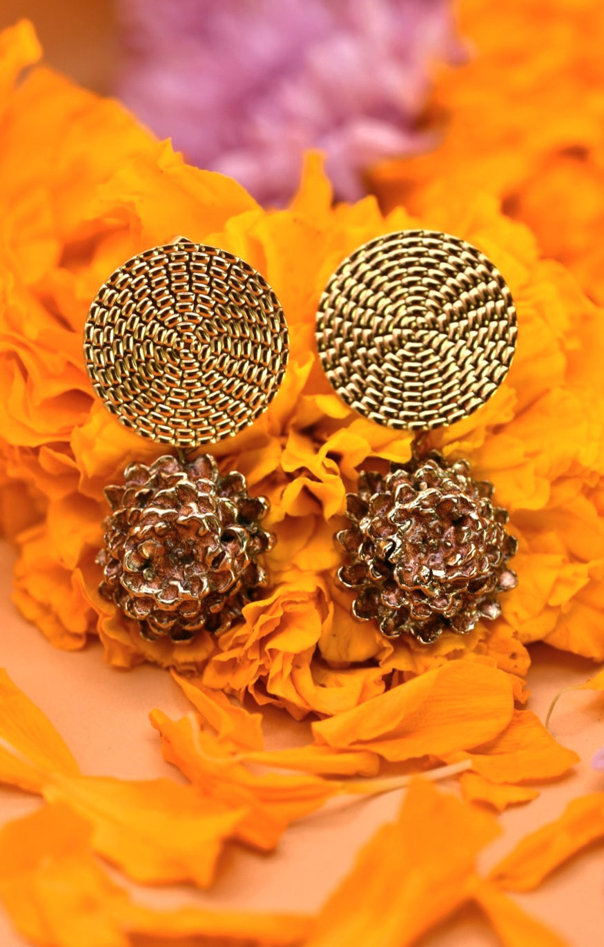Aretes Flor de Cempasúchil